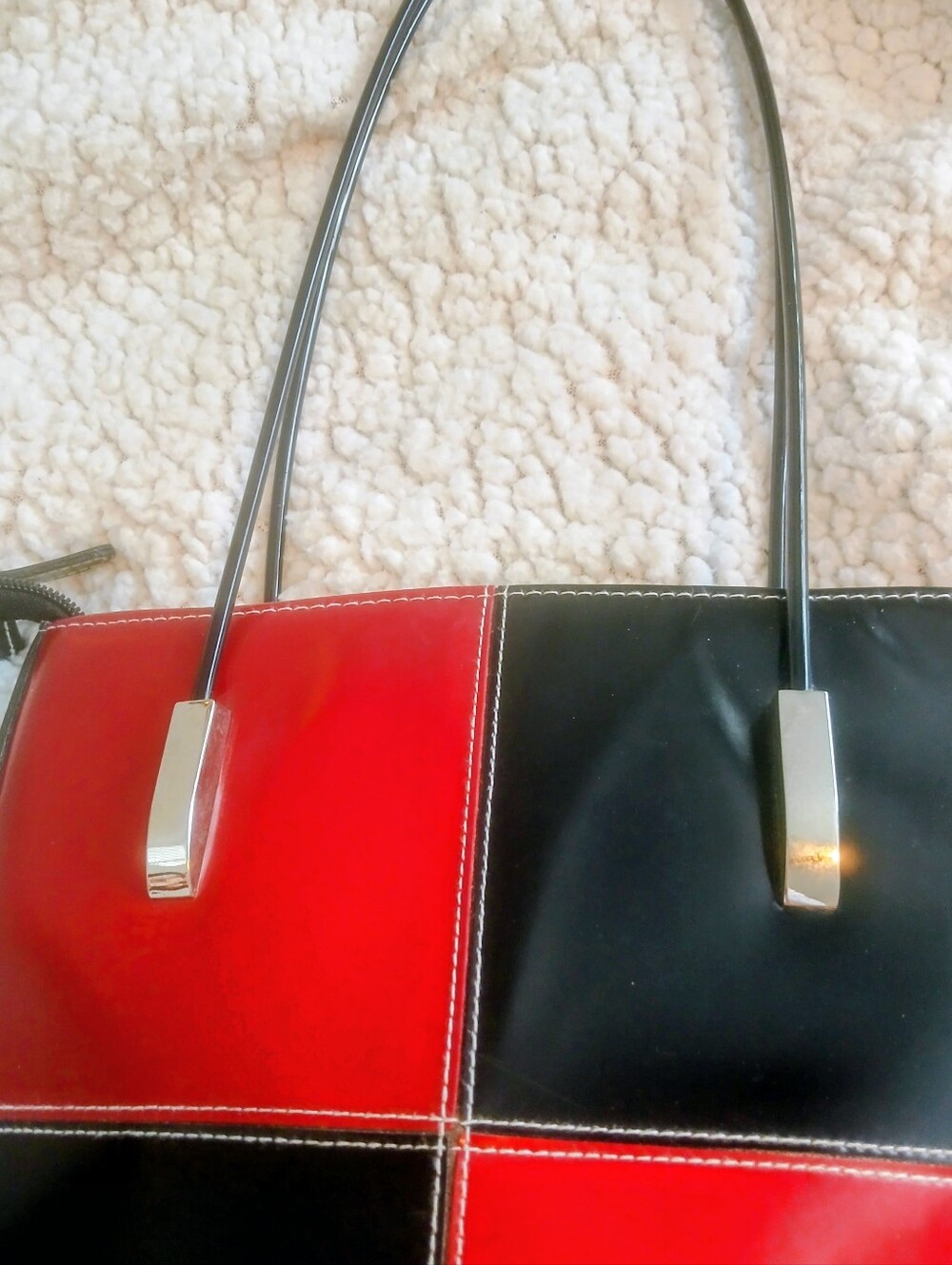 ● FINAL SALE●   Red & Black Patchwork Tote Bag - Women - Picture 2 of 9
